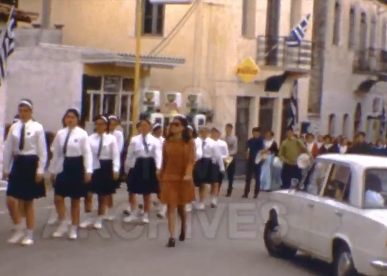 Βυτίνα 1958 | Μαθητική παρέλαση 25ης Μαρτίου ιστορικό βίντεο