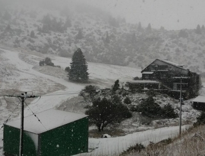 Το πρώτο χιόνι στο Χιονοδρομικό Κέντρο Μαινάλου